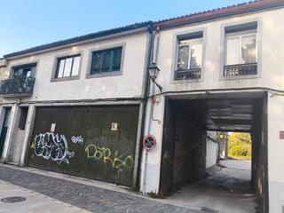 Édifice à Calzada de sar 60. Casa con terreno en el centro de santiago de compostela Édifice à Calzada de sar 60. Casa con terreno en el centro de santiago de compostela