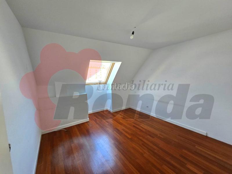 Foto 8a106b48-62d7-46e1-a639-8e98d796af6b. Pis amb aparcament a Residencia - Abella Lugo Foto 8a106b48-62d7-46e1-a639-8e98d796af6b. Pis amb aparcament a Residencia - Abella Lugo