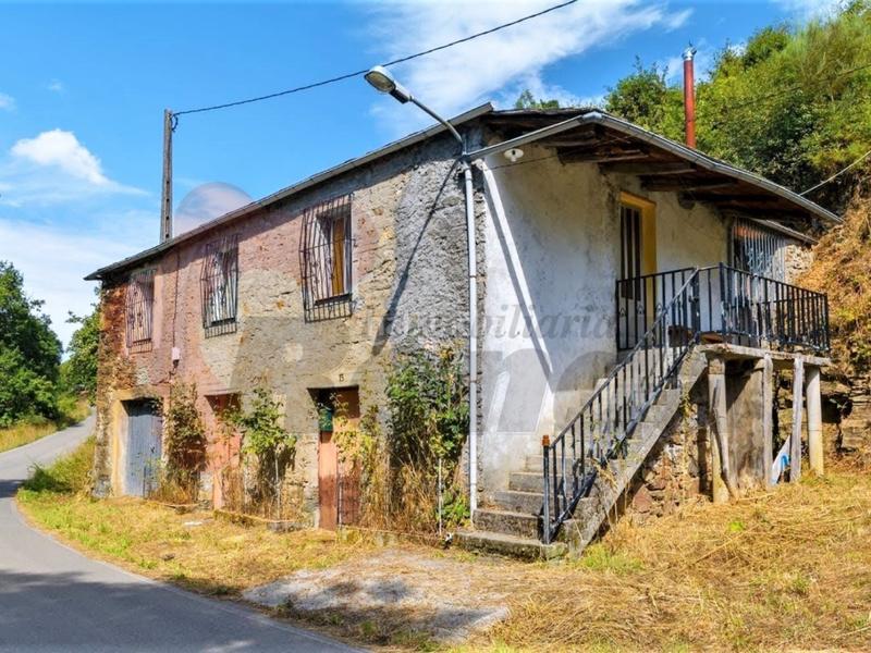 Foto 3309a978-ba79-43e7-a892-f4a4f8ad96e3. Casa  4 habitaciónes, duplex venta en Baralla Foto 3309a978-ba79-43e7-a892-f4a4f8ad96e3. Casa  4 habitaciónes, duplex venta en Baralla