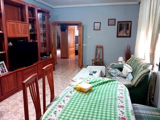 Haus in Pozuelo de Calatrava. Vivienda en pozuelo centro 3 dormitorios, patio 50m, garaje, coc Haus in Pozuelo de Calatrava. Vivienda en pozuelo centro 3 dormitorios, patio 50m, garaje, coc