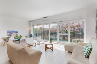 Alquiler de Temporada Loft Carrer d´amadeu i. Loft con vistas panorámicas y al lado del mar - 15 minutos a bcn Alquiler de Temporada Loft Carrer d´amadeu i. Loft con vistas panorámicas y al lado del mar - 15 minutos a bcn