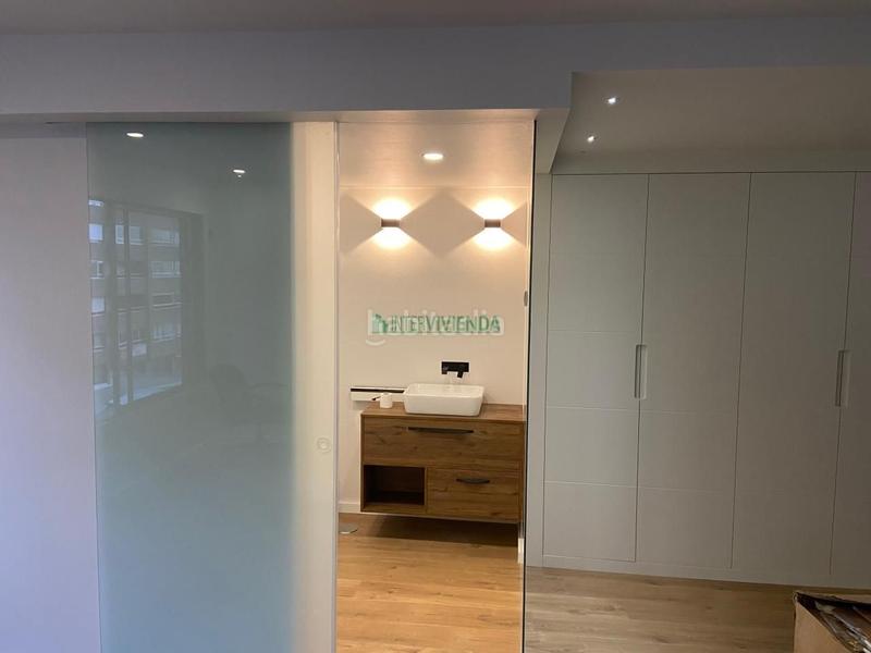 Foto c720a1f3-4d33-443b-a8ea-ab2bfe6328ff. Local comercial a Centro - Areal Vigo Foto c720a1f3-4d33-443b-a8ea-ab2bfe6328ff. Local comercial a Centro - Areal Vigo