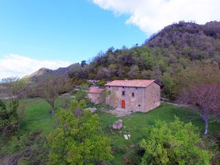 Masia en Vidrà. Masia típica catalana a vidrà Masia en Vidrà. Masia típica catalana a vidrà
