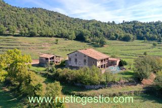 Masía en Sant Boi de Lluçanès. Finca rústica i masia a sant boi de lluçanès. Masía en Sant Boi de Lluçanès. Finca rústica i masia a sant boi de lluçanès.