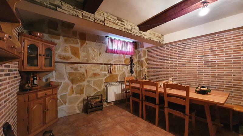 Foto d5145a95-2cba-43e8-b209-06b68f37ef25. Casa adossada amb calefacció aparcament a Dueñas Foto d5145a95-2cba-43e8-b209-06b68f37ef25. Casa adossada amb calefacció aparcament a Dueñas
