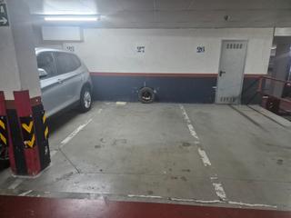 Location Parking voiture à Calle de san fermín 65. Se alquila garaje en la calle san fermin Location Parking voiture à Calle de san fermín 65. Se alquila garaje en la calle san fermin