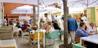 Local Comercial  La hoya. Pizzeria  cocktail bar con amplia terraza en centro histórico de Local Comercial  La hoya. Pizzeria  cocktail bar con amplia terraza en centro histórico de