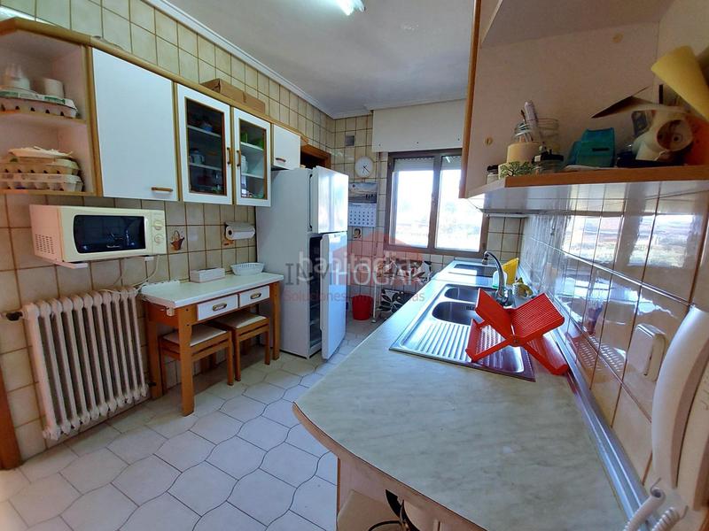 Foto 5398b6d4-4447-426c-b7e5-2db11c8cada6. Xalet amb calefacció aparcament piscina a Hervencias Ávila Foto 5398b6d4-4447-426c-b7e5-2db11c8cada6. Xalet amb calefacció aparcament piscina a Hervencias Ávila