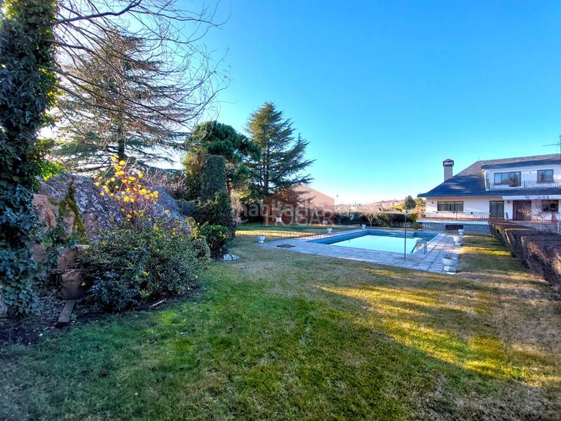 Foto 95edab11-abcc-4bdd-98ac-e0b334d8b51b. Xalet amb calefacció aparcament piscina a Hervencias Ávila Foto 95edab11-abcc-4bdd-98ac-e0b334d8b51b. Xalet amb calefacció aparcament piscina a Hervencias Ávila