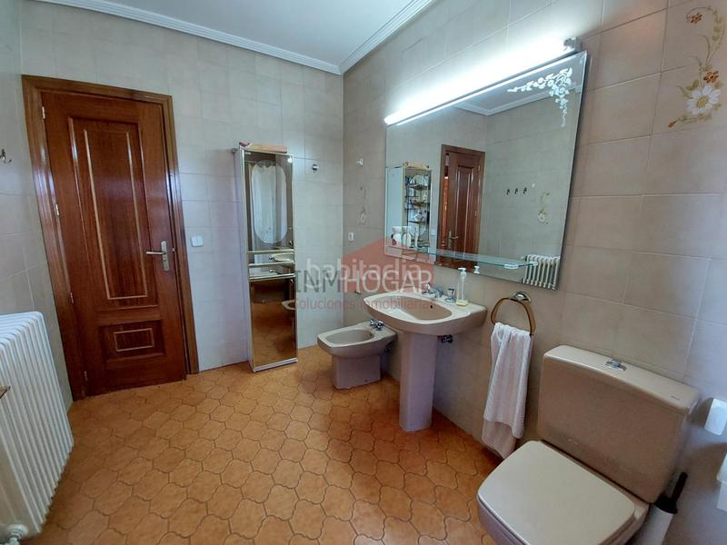 Foto ada14ab5-7c24-40e0-9092-f45e57ed0e51. Xalet amb calefacció aparcament piscina a Hervencias Ávila Foto ada14ab5-7c24-40e0-9092-f45e57ed0e51. Xalet amb calefacció aparcament piscina a Hervencias Ávila