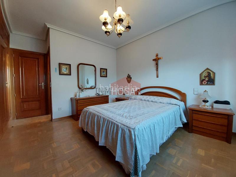 Foto eeca0c2c-5221-4928-a500-4f6e115b6c4f. Xalet amb calefacció aparcament piscina a Hervencias Ávila Foto eeca0c2c-5221-4928-a500-4f6e115b6c4f. Xalet amb calefacció aparcament piscina a Hervencias Ávila