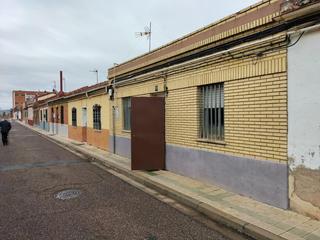 Maison Calle mallorca. Disponible a la venta casa baja en el cristo palencia Maison Calle mallorca. Disponible a la venta casa baja en el cristo palencia