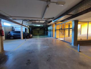 Parking coche en Carrer la vall 22. Parking para coche Parking coche en Carrer la vall 22. Parking para coche