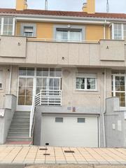 Alquiler Casa adosada en Calle de rufino aguirre ibáñez 46. Alquiler chalet adosado Alquiler Casa adosada en Calle de rufino aguirre ibáñez 46. Alquiler chalet adosado