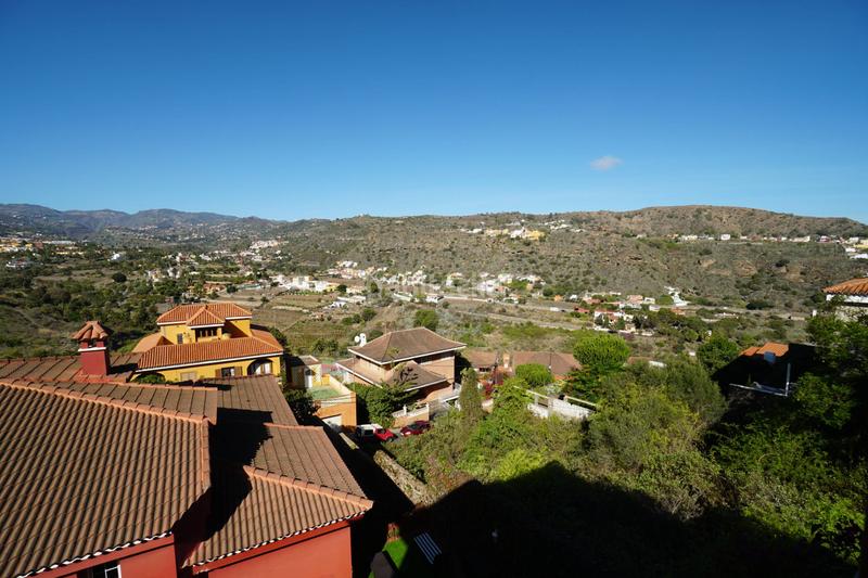 Foto 120d477c-e3e2-4c96-a7c5-1e1b06479c80. Chalet  en el monte, en Monte Lentiscal - Las Meleguinas Santa Brígida Foto 120d477c-e3e2-4c96-a7c5-1e1b06479c80. Chalet  en el monte, en Monte Lentiscal - Las Meleguinas Santa Brígida