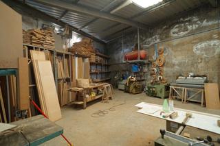 Lloguer Nau industrial a Santa Úrsula Pueblo. En alquiler taller de carpintería de madera Lloguer Nau industrial a Santa Úrsula Pueblo. En alquiler taller de carpintería de madera