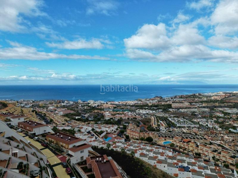 Foto ca1c3656-0f26-4e1f-b179-d9f19b35b1bc. Casa amb aparcament piscina a Torviscas Centro y Alto Adeje Foto ca1c3656-0f26-4e1f-b179-d9f19b35b1bc. Casa amb aparcament piscina a Torviscas Centro y Alto Adeje