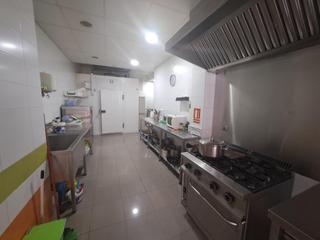 Local commercial à Cacabelos. Oportunidad negocio, listo para funcionar, con loft anexo Local commercial à Cacabelos. Oportunidad negocio, listo para funcionar, con loft anexo
