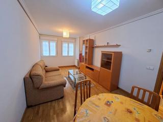 Location Appartement à Calle orellan 4. Piso entre el centro y rosaleda Location Appartement à Calle orellan 4. Piso entre el centro y rosaleda