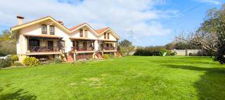 Xalet a Cartes. Amplio chalet adosado elegancia y confort en cartes. Xalet a Cartes. Amplio chalet adosado elegancia y confort en cartes.