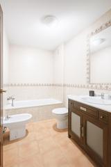 Pis a San Cayetano. Piso con piscina en san cayetano  3 dormitorios, 2 baños y garaj Pis a San Cayetano. Piso con piscina en san cayetano  3 dormitorios, 2 baños y garaj