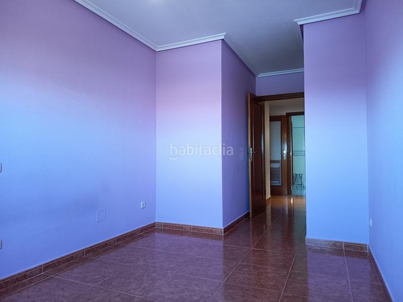Foto d24d6b5e-502e-4e47-ac16-236171fea844. Alquiler piso vivienda sin amueblar en Parquesol, cerca de colegios, autobuses y supermercados, etc. en Valladolid Foto d24d6b5e-502e-4e47-ac16-236171fea844. Alquiler piso vivienda sin amueblar en Parquesol, cerca de colegios, autobuses y supermercados, etc. en Valladolid