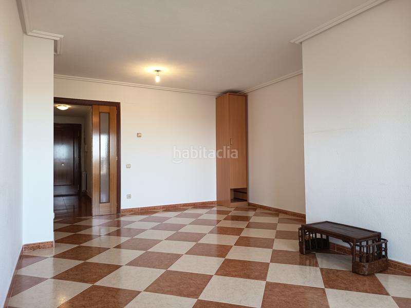 Foto ee5ece49-dc5d-4be0-9103-8dc38e65071d. Location appartement avec chauffage parking dans Parquesol Valladolid Foto ee5ece49-dc5d-4be0-9103-8dc38e65071d. Location appartement avec chauffage parking dans Parquesol Valladolid