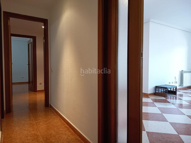 Foto 8aa2091f-3b1c-43c5-abf8-4e172db1aabe. Rent flat with heating parking in Parquesol Valladolid Foto 8aa2091f-3b1c-43c5-abf8-4e172db1aabe. Rent flat with heating parking in Parquesol Valladolid