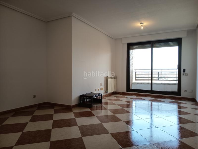 Foto 9e0e8da7-d4b4-4335-9840-3e55cc0dd0aa. Rent flat with heating parking in Parquesol Valladolid Foto 9e0e8da7-d4b4-4335-9840-3e55cc0dd0aa. Rent flat with heating parking in Parquesol Valladolid