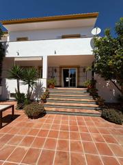 Casa en San Pedro de Alcántara Pueblo. Casa en venta en san pedro de alcántara, 4 dormitorios. Casa en San Pedro de Alcántara Pueblo. Casa en venta en san pedro de alcántara, 4 dormitorios.