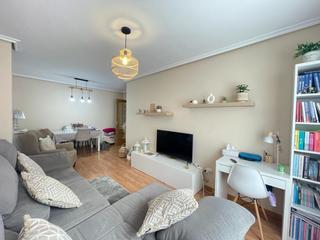 Etagenwohnung  Do/a beatriz. Se vende piso zona alta Etagenwohnung  Do/a beatriz. Se vende piso zona alta