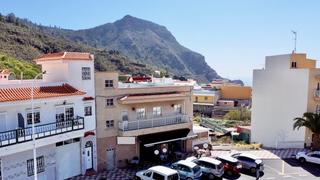 Édifice à Tamaimo - Arguayo. Venta de edificio con casa, apartamento, garaje, restaurante y a Édifice à Tamaimo - Arguayo. Venta de edificio con casa, apartamento, garaje, restaurante y a