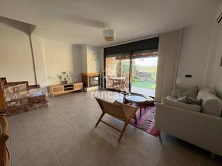 Casa  Guillem de benavent. Adosada con zona comunitaria y piscina Casa  Guillem de benavent. Adosada con zona comunitaria y piscina