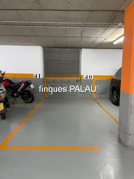 Foto d73c228d-d2f0-4249-8d38-0c718851326d. Autoparkplatz in Centre Sant Just Desvern Foto d73c228d-d2f0-4249-8d38-0c718851326d. Autoparkplatz in Centre Sant Just Desvern