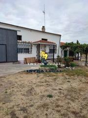 Bâtiment à usage industriel Larrodrigo. Oportunidad en pueblo a 40 min de salamanca! Bâtiment à usage industriel Larrodrigo. Oportunidad en pueblo a 40 min de salamanca!