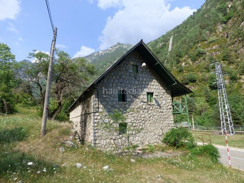 Foto a13a770c-cab3-4581-951a-7cc3e1dfbad2. Edificio en carretera aragonesa 57 edificio de aptos para rehabilitar zona . en Bielsa Foto a13a770c-cab3-4581-951a-7cc3e1dfbad2. Edificio en carretera aragonesa 57 edificio de aptos para rehabilitar zona . en Bielsa