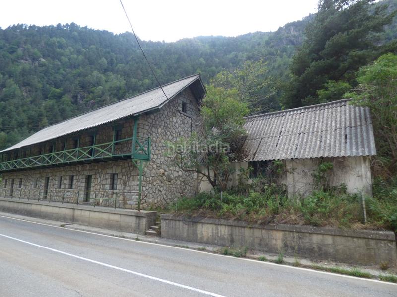 Foto c739b2b4-fa37-49a8-a9db-b1b707342a4d. Edificio en carretera aragonesa 57 edificio de aptos para rehabilitar zona . en Bielsa Foto c739b2b4-fa37-49a8-a9db-b1b707342a4d. Edificio en carretera aragonesa 57 edificio de aptos para rehabilitar zona . en Bielsa