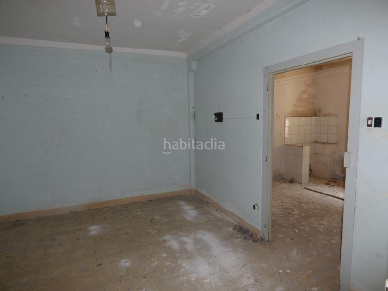 Foto e04653e9-9db2-4938-8b1e-884b826fb1bc. Edificio en carretera aragonesa 57 edificio de aptos para rehabilitar zona . en Bielsa Foto e04653e9-9db2-4938-8b1e-884b826fb1bc. Edificio en carretera aragonesa 57 edificio de aptos para rehabilitar zona . en Bielsa