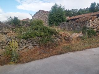 Terrain résidentiel à Calle lanchas 29. Solar en navalosa con vistas a sierra de gredos. Terrain résidentiel à Calle lanchas 29. Solar en navalosa con vistas a sierra de gredos.
