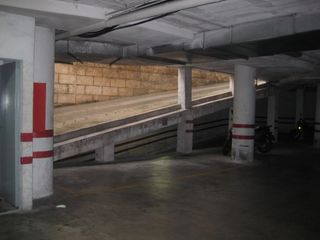 Location Parking voiture à Avinguda joan miro, 38. Parking amplio Location Parking voiture à Avinguda joan miro, 38. Parking amplio