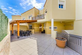Casa adosada  El brezo. En torviscas alto Casa adosada  El brezo. En torviscas alto