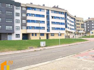 Appartement à Barriada de Yagüe. Luminosa vivienda reformada, zona barriada yague de tres dormito Appartement à Barriada de Yagüe. Luminosa vivienda reformada, zona barriada yague de tres dormito