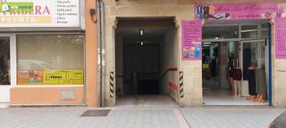 Lloguer Aparcament cotxe a Carrequemada 12. Alquiler plaza de garaje Lloguer Aparcament cotxe a Carrequemada 12. Alquiler plaza de garaje