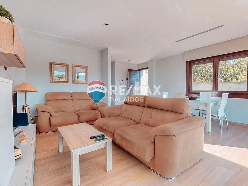 Foto a86aa46d-91b7-4d9b-82b6-1946a2750b72. House with heating parking pool in Valadares - Beade Vigo Foto a86aa46d-91b7-4d9b-82b6-1946a2750b72. House with heating parking pool in Valadares - Beade Vigo