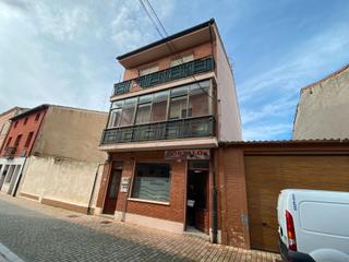 Edifici a Melgar de Fernamental Edifici a Melgar de Fernamental