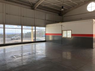 Nau industrial a Las Chafiras. Muy buena ubicación, válida para la ric Nau industrial a Las Chafiras. Muy buena ubicación, válida para la ric