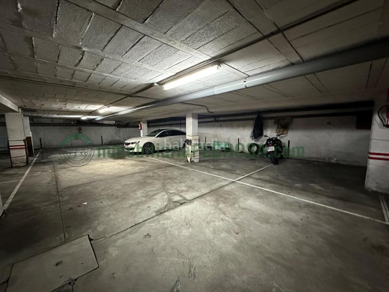 Foto 507bcb1b-9fab-4f9b-ae80-798f937f77d2. Parking voiture dans Monte Porreiro Pontevedra Foto 507bcb1b-9fab-4f9b-ae80-798f937f77d2. Parking voiture dans Monte Porreiro Pontevedra