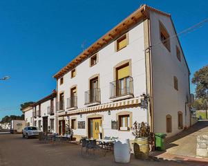 Édifice à Castromonte. Restaurante y casa rural en venta o traspaso, la santa espina va Édifice à Castromonte. Restaurante y casa rural en venta o traspaso, la santa espina va