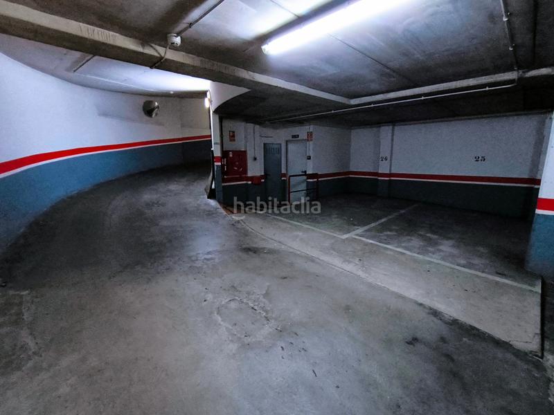 Foto 5ac1bdda-0aa5-4dbd-9cfe-472931587213. Parking coche en avenida ramón carande 38 en Santiago - San Telmo Palencia Foto 5ac1bdda-0aa5-4dbd-9cfe-472931587213. Parking coche en avenida ramón carande 38 en Santiago - San Telmo Palencia