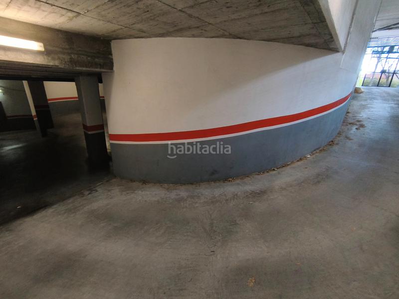 Foto c4ee3350-cf70-42b2-84aa-18884dc8c314. Aparcament cotxe a calle jardines 72 a Santiago - San Telmo Palencia Foto c4ee3350-cf70-42b2-84aa-18884dc8c314. Aparcament cotxe a calle jardines 72 a Santiago - San Telmo Palencia